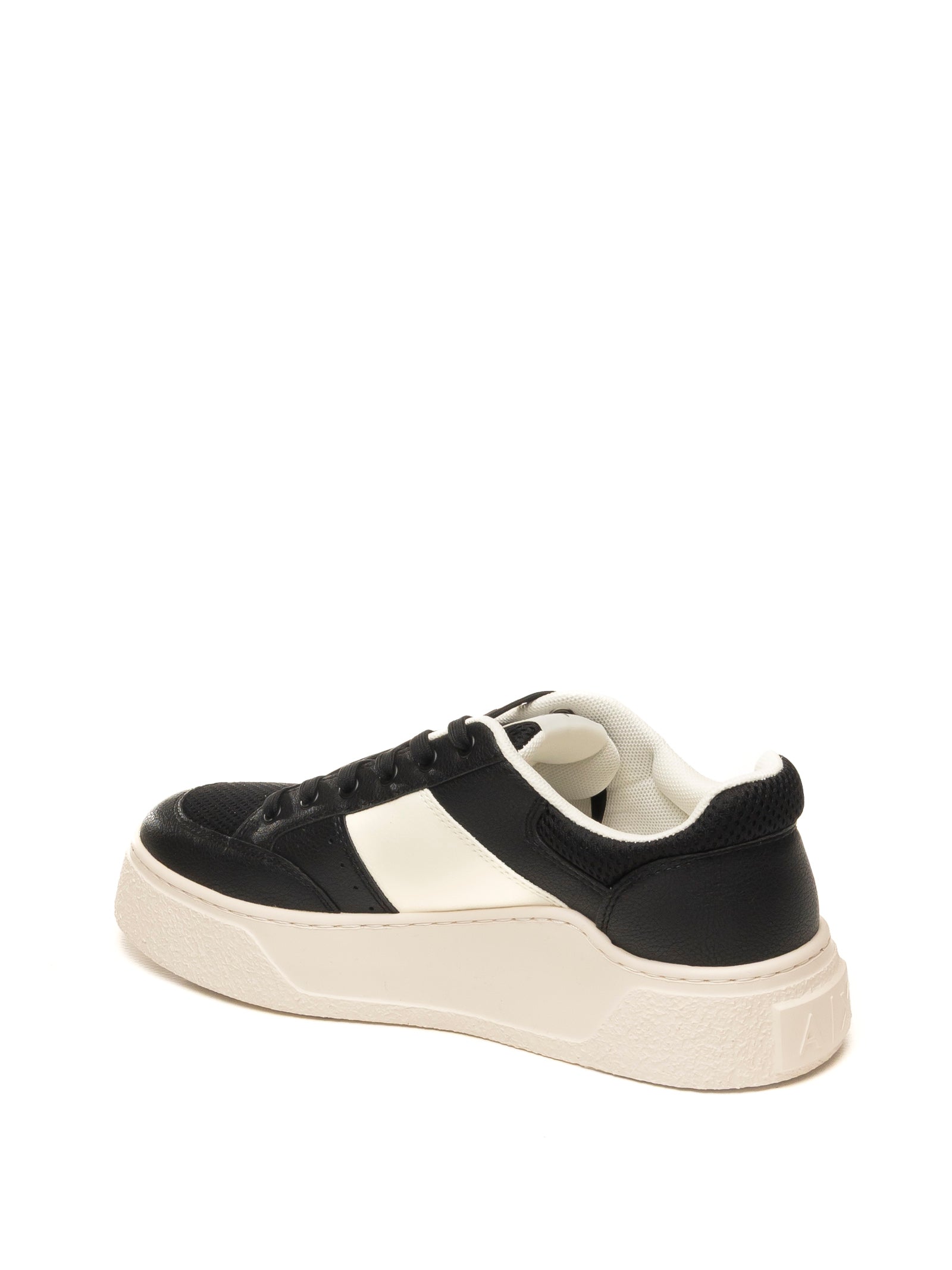 ARMANI EXCHANGE Sneaker pelle nero/bianco XM002627 AF22831-MC024