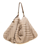 Borsa hobo in pelliccia cream LIU JO vista frontale con charm e manico in pelle