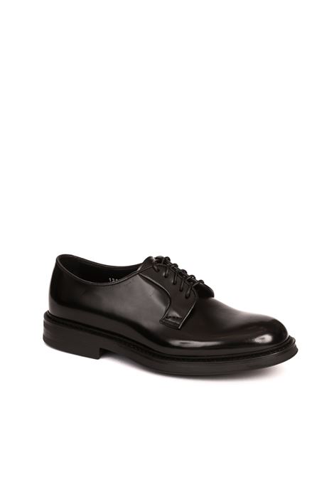 derby in pelle nero  DOUCAL'S | 1385BRUX.HORSE-NERO