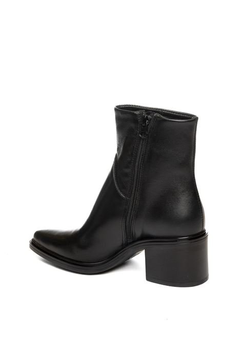  MJUS | L39202PELLE-NERO