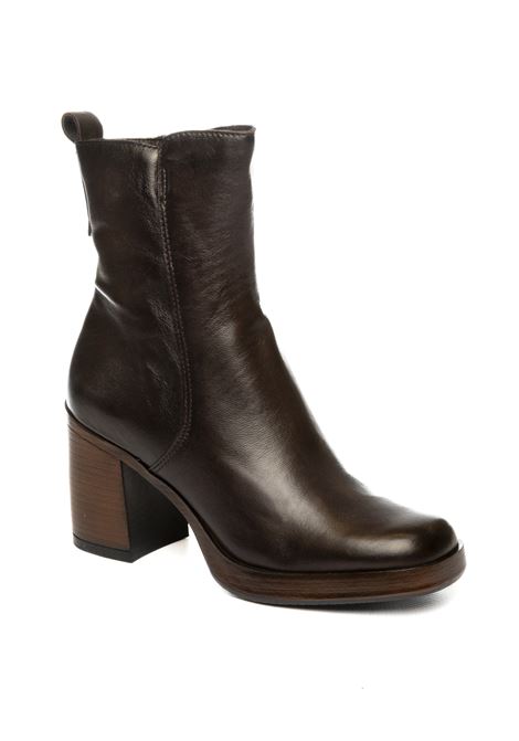  MJUS | P96212PELLE-MOKA