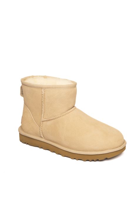 Sand mini classic logo ankle boot UGG | CLASSICMINIMONT-SAN