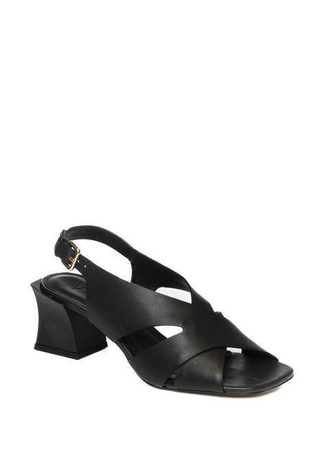 sandalo pelle nero VICENZA | 2450008DELFIT-NERO