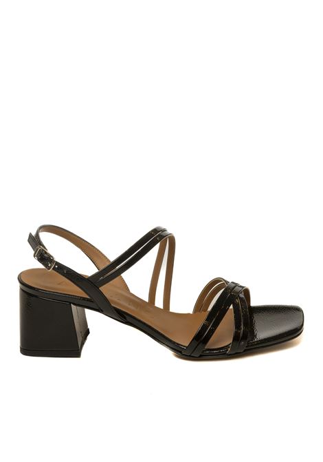  ALBANO | 414NAPLAK-NERO