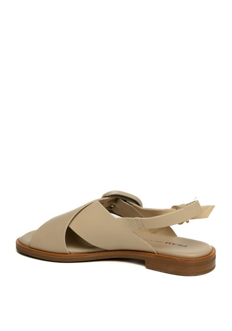  FRAU | 85M6LONDON-OYSTER